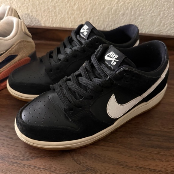 2 PAIRS Nike SB Dunk Low Black White + Air Max 90 Camowabb (Men’s Size 7.5) Lot - Picture 4 of 12